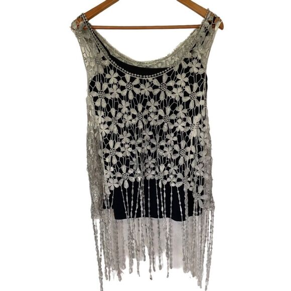 India Boutique Gray Floral Crochet Fringe Sleeveless Top Overlay - Plus - Picture 1 of 9